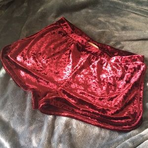 ✅Velvet shorts